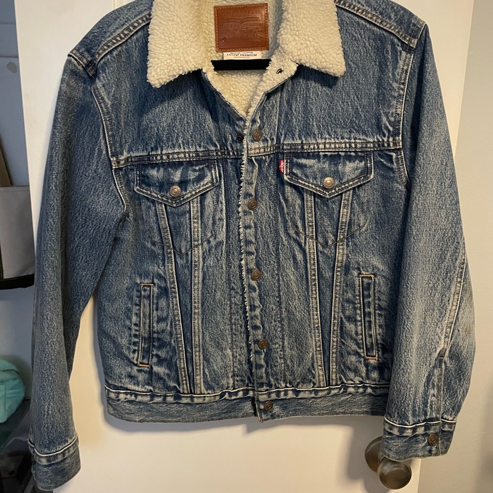 Women's Original Levis Denim Trucker with Sherpa Lining